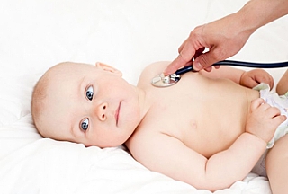 האם ניתן למנוע שלשולים אצל תינוקות וילדים?