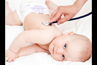 פרכוסי חום אצל תינוקות: מה עושים ואיך לא נלחצים?