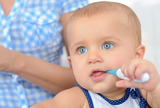 תופעות בקיעת שיניים - מתי יש ללכת לרופא?