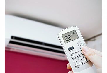 בחוץ חם, במזגן קר: האם זה גורם לחום? בחוץ חם, במזגן קר: האם זה גורם לחום?