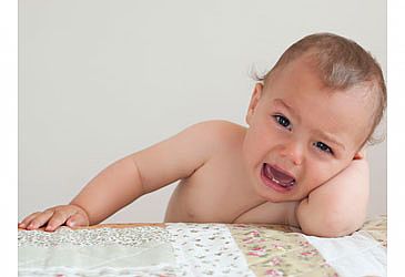 לתינוק יש חום? זה לא בגלל צמיחת שיניים לתינוק יש חום? זה לא בגלל צמיחת שיניים