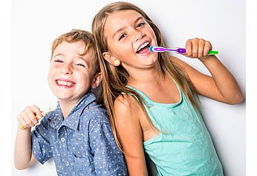 הידעת? חשוב לשמור על נקיון השיניים כבר מההתחלה הידעת? חשוב לשמור על נקיון השיניים כבר מההתחלה