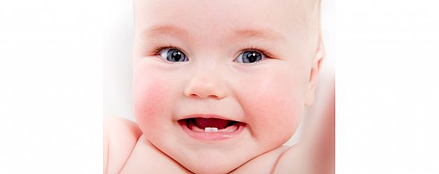 התינוק בוכה? כך תזהו אם אלו כאבים של בקיעת שיניים התינוק בוכה? כך תזהו אם אלו כאבים של בקיעת שיניים